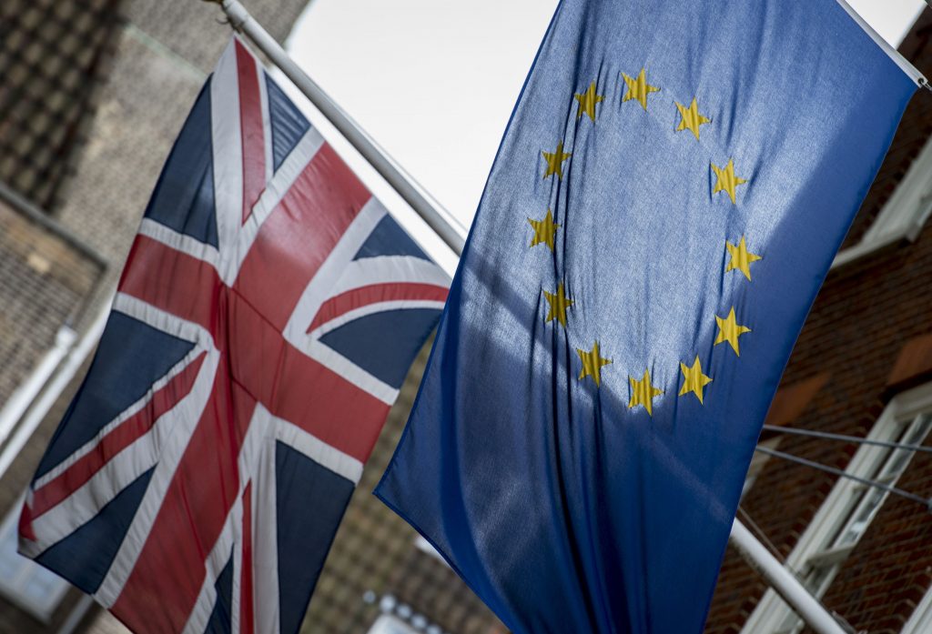 英國對是否脫離歐盟舉行的公投已於香港時間6月23日下午開始，預計於6月24日下午完成點票得出結果；圖為6月19日支持脫歐人士於倫敦遊行宣傳。（圖片來源：美聯社 Associated Press）