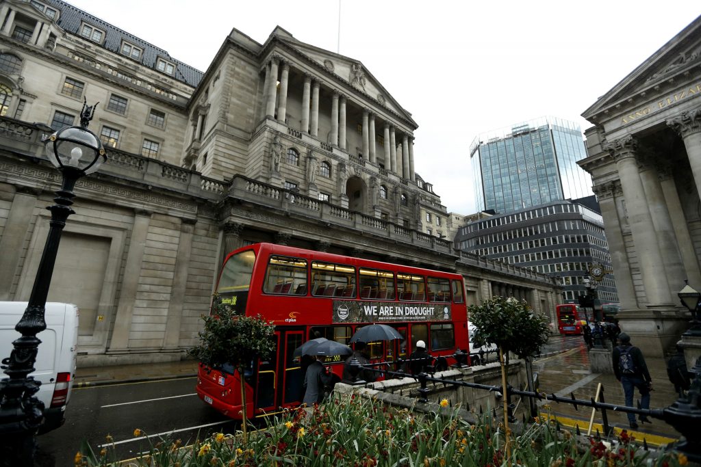 英國央行以高息及更嚴格審查遏抑投資放租客，圖為英格蘭銀行（英國中央銀行）。 （圖片來源：美聯社 Associated Press）