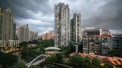 新加坡再重手壓樓價  外國人印花税加至60%