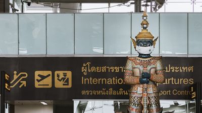 泰國宣佈解除所有入境檢疫限制  旅客不需出示接種疫苗證明