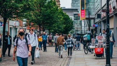 英國大幅收緊移民政策 目標較去年削30萬人